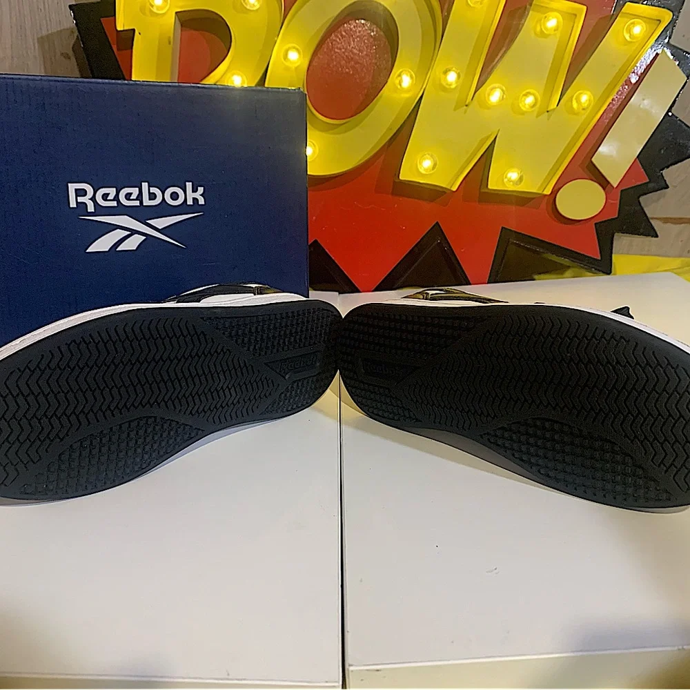 Reebok Royal Prime 2.0 Boys Size 13 Black/White Athletic Sneakers Used With Box